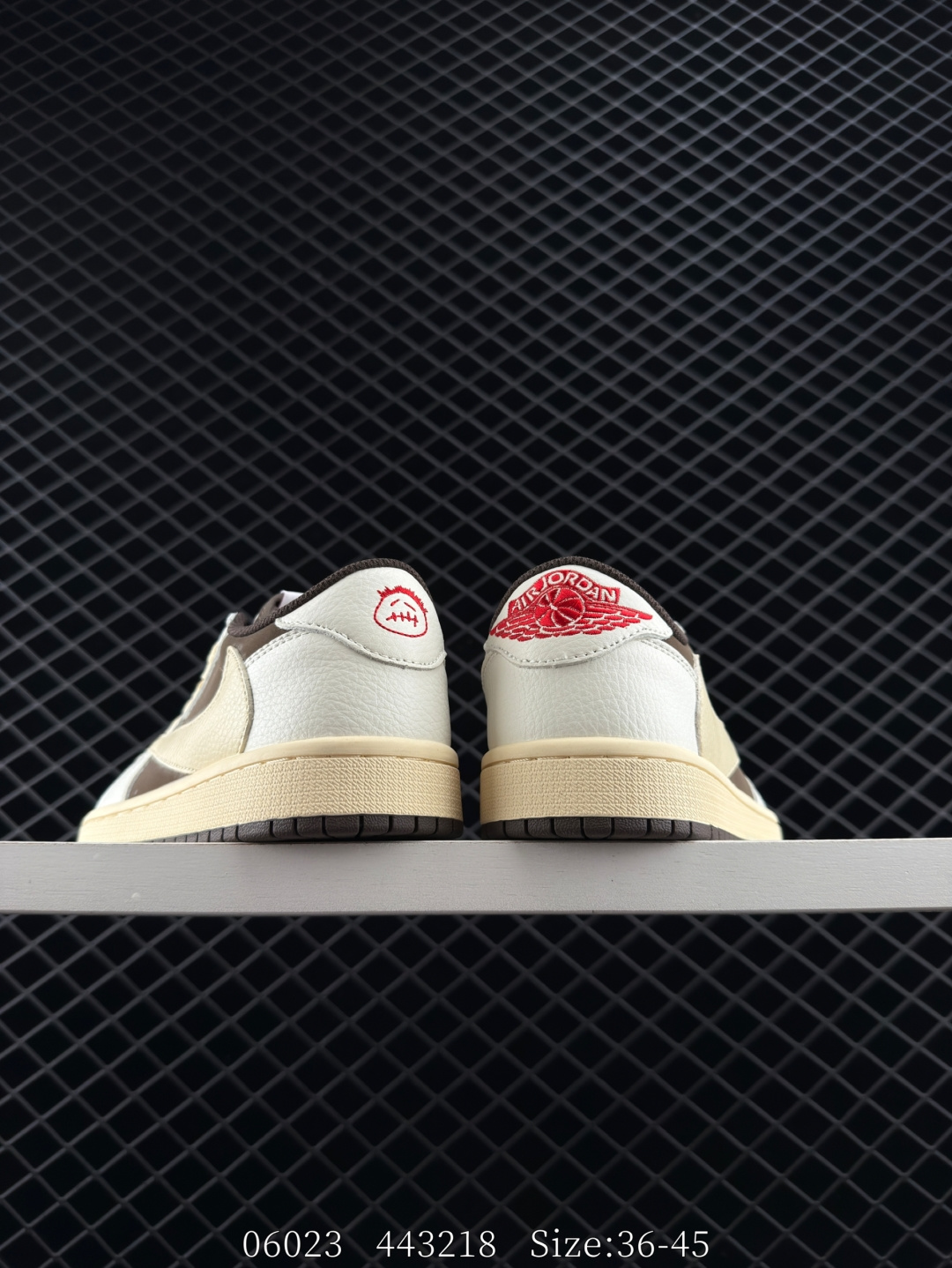 Travis Scott x Air Jordan 1 ” Reverse Mocha “